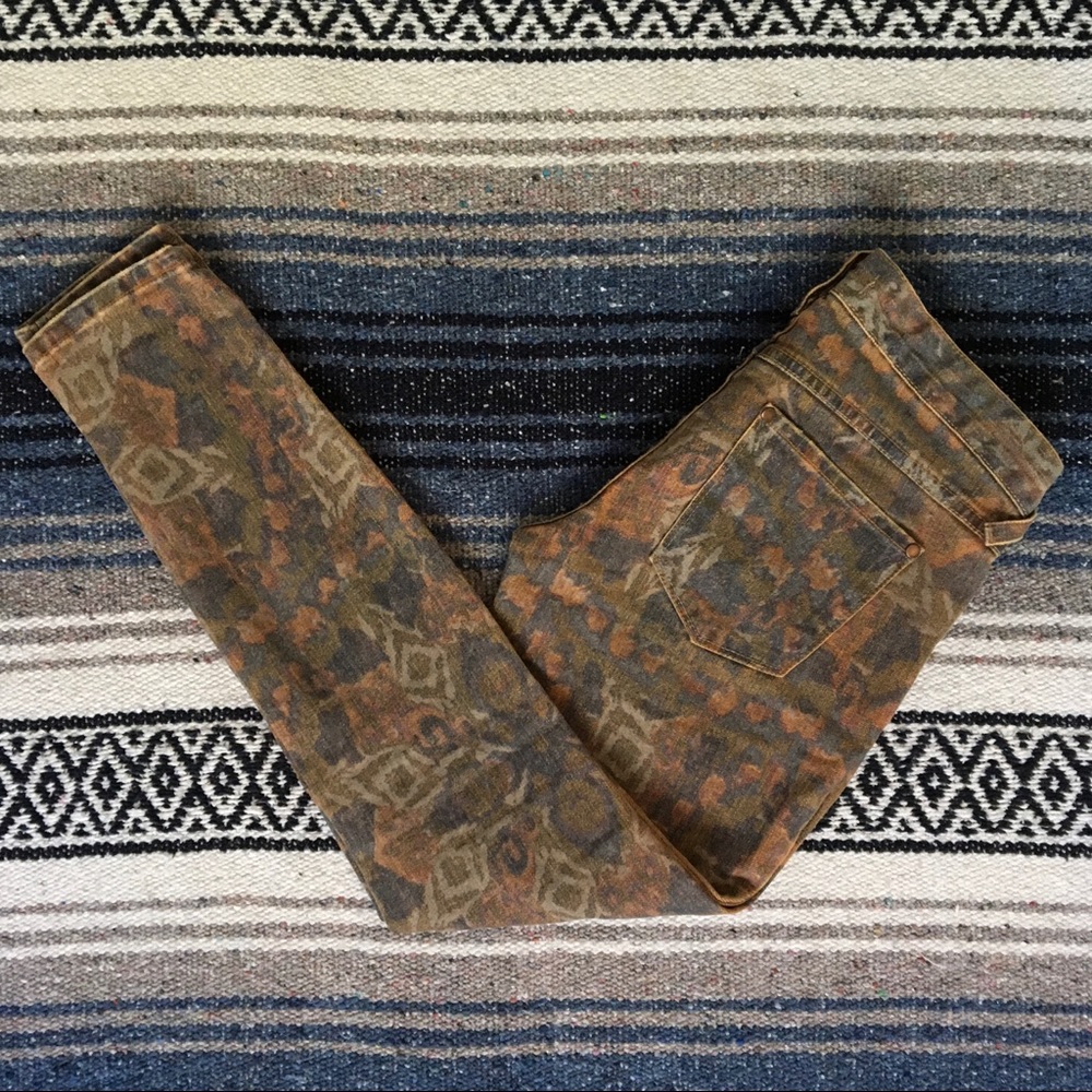 Free People Pattern Jean - Picture 4 of 7